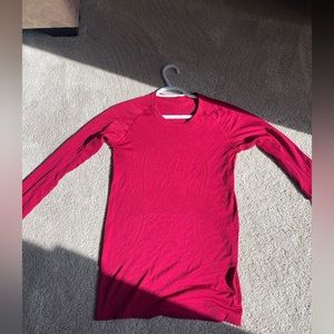 Swiftly Tech Long-Sleeve Shirt 2.0
Race Length in red/pomegranate
